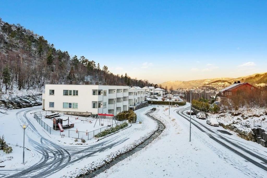 Stor Og Moderne Leilighet I Indre Arna Bergen Gratis Parkering!! Exterior foto